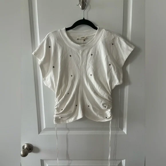 Storia White Top with Stars Size Medium - Picture 2 of 5